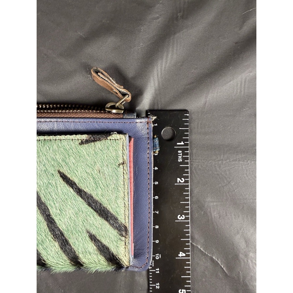 Soruka rare coveted one of a kind wallet and crossbody clutch. Missing strap. - Picture 10 of 16